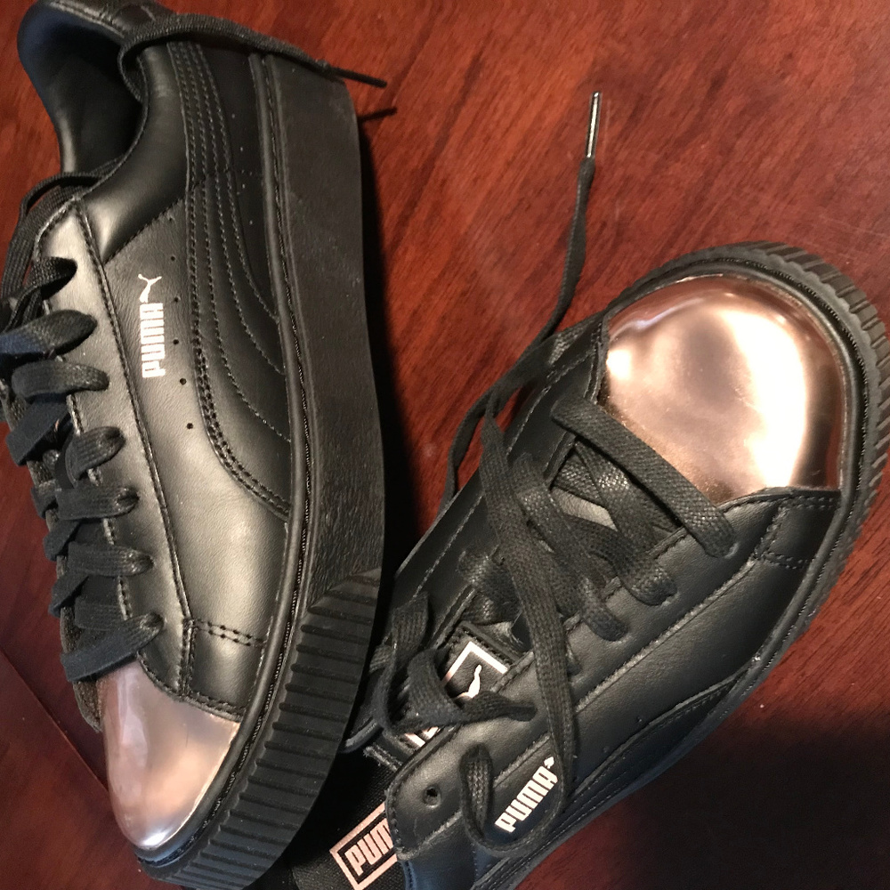 NEW Puma Black & Rose Gold Sneakers